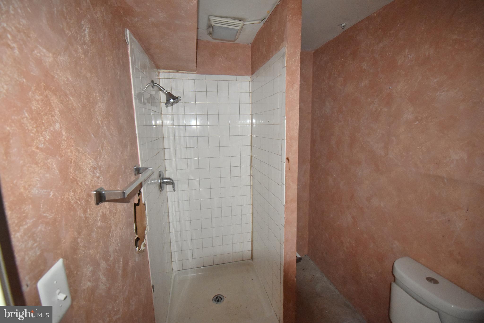 KINGS GRANT - Residential