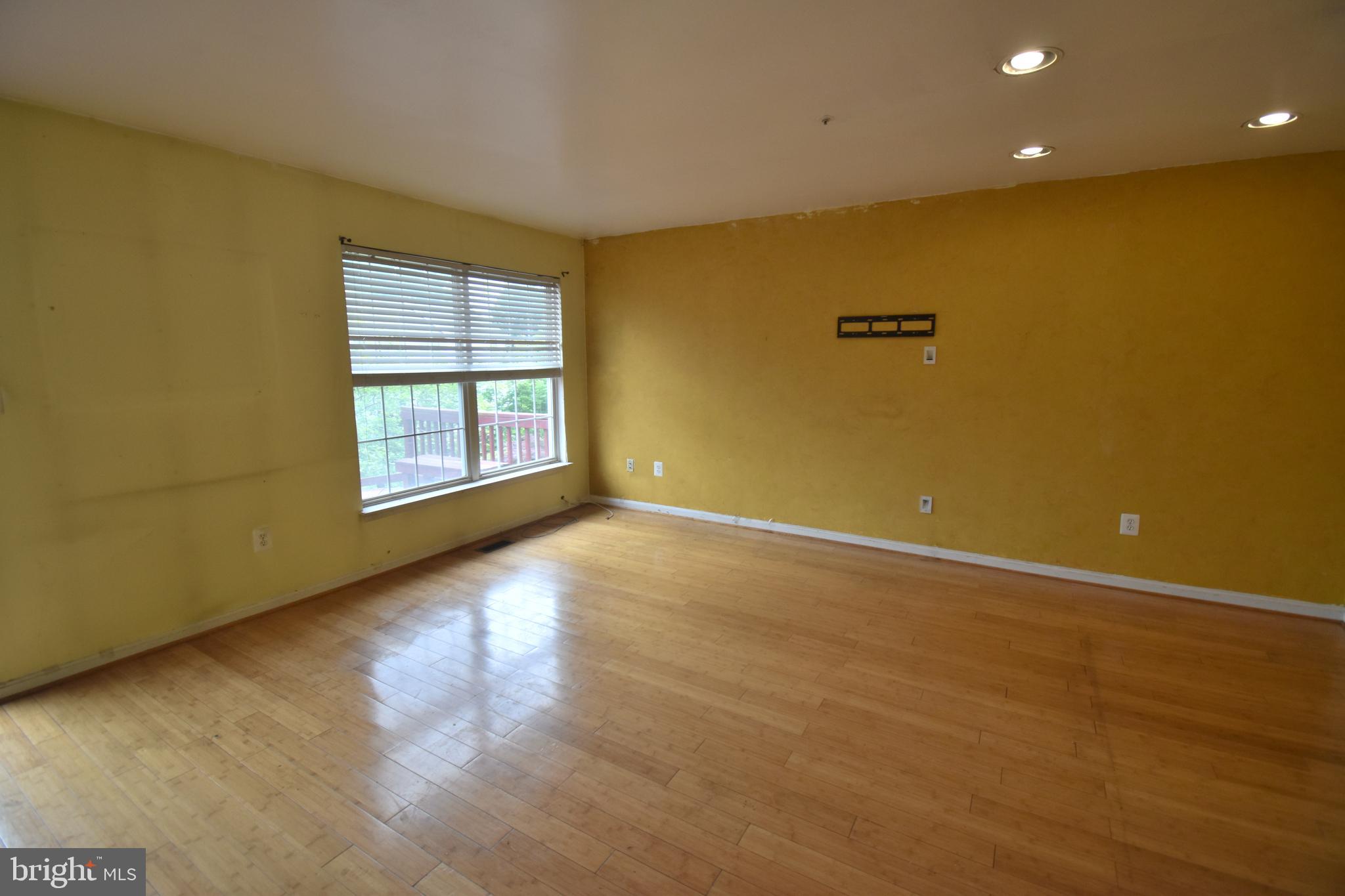 KINGS GRANT - Residential