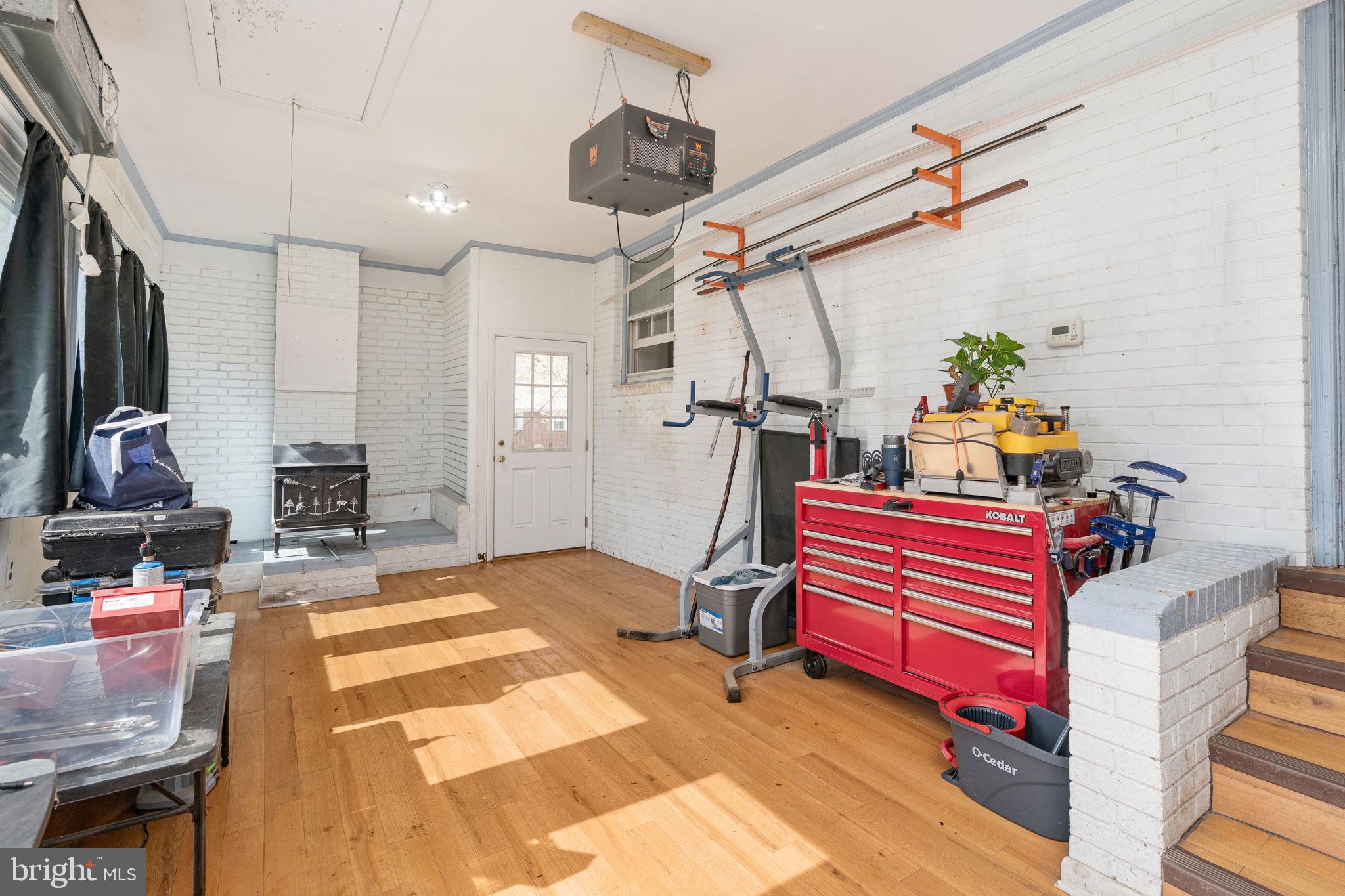 CLASSIC SHORES - Residential