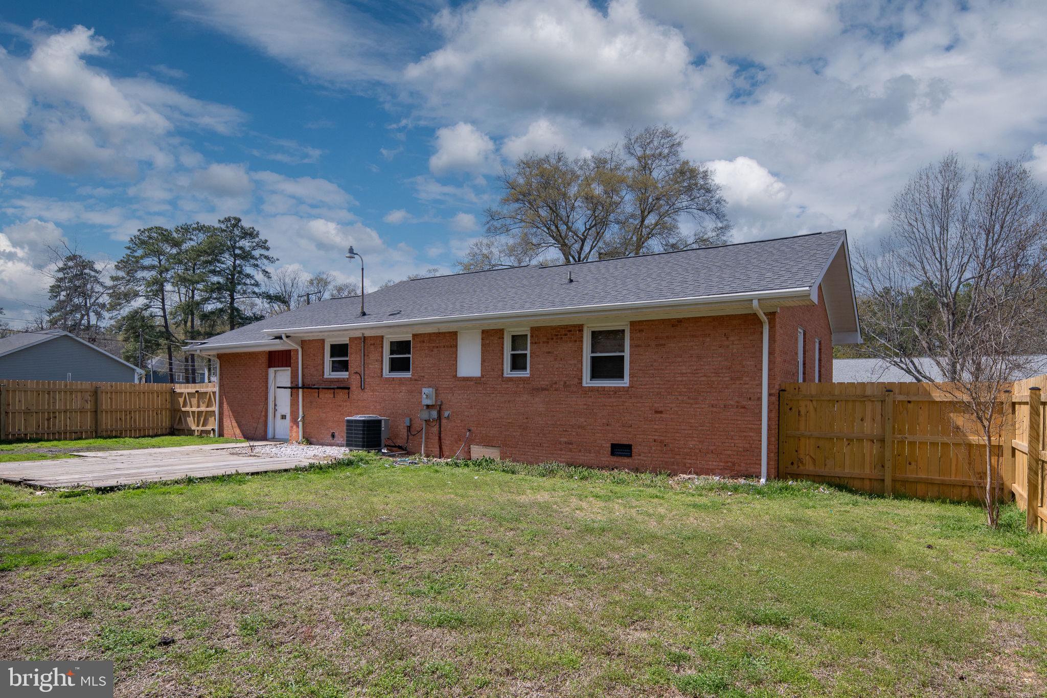 CLASSIC SHORES - Residential