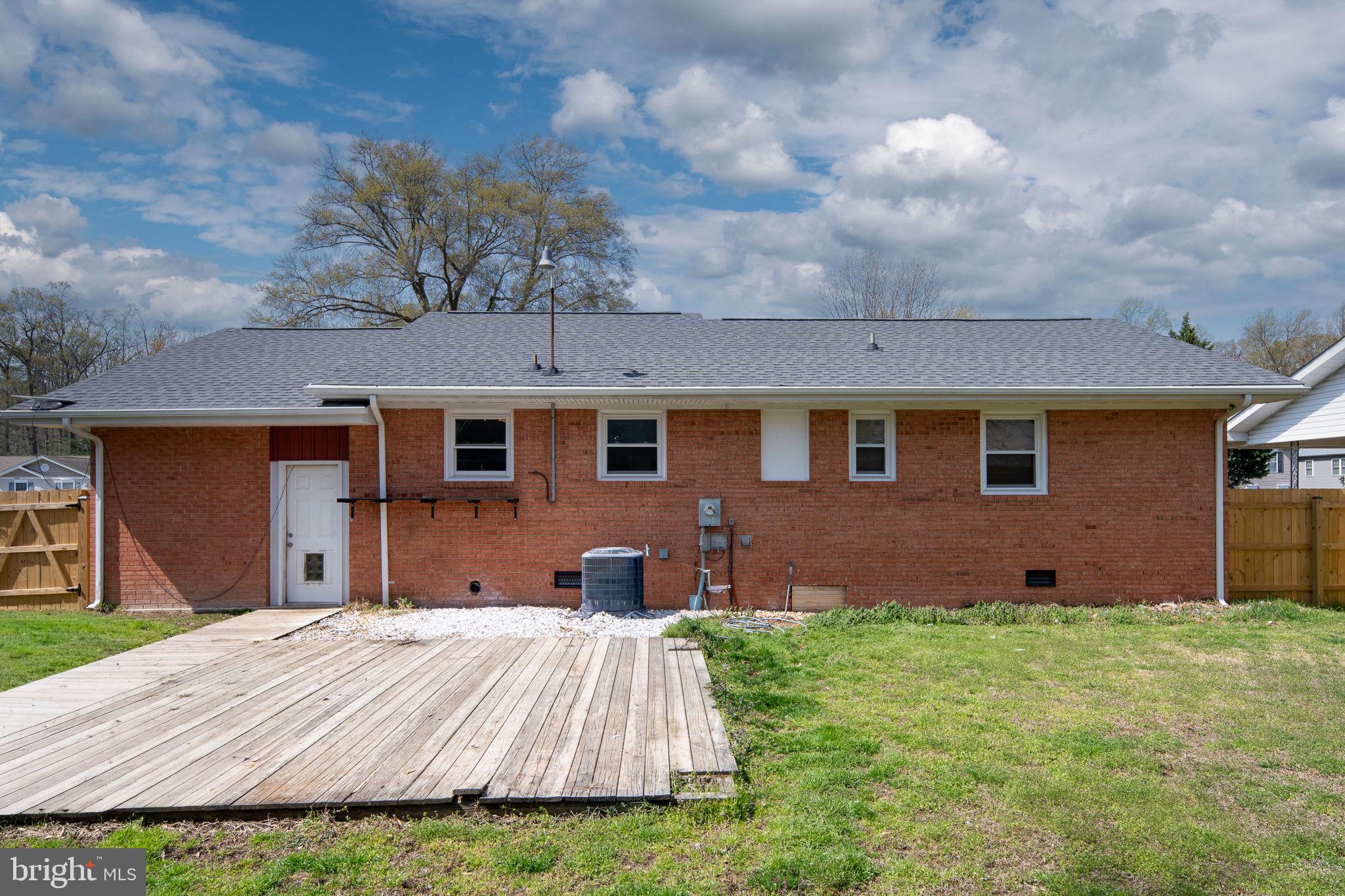 CLASSIC SHORES - Residential