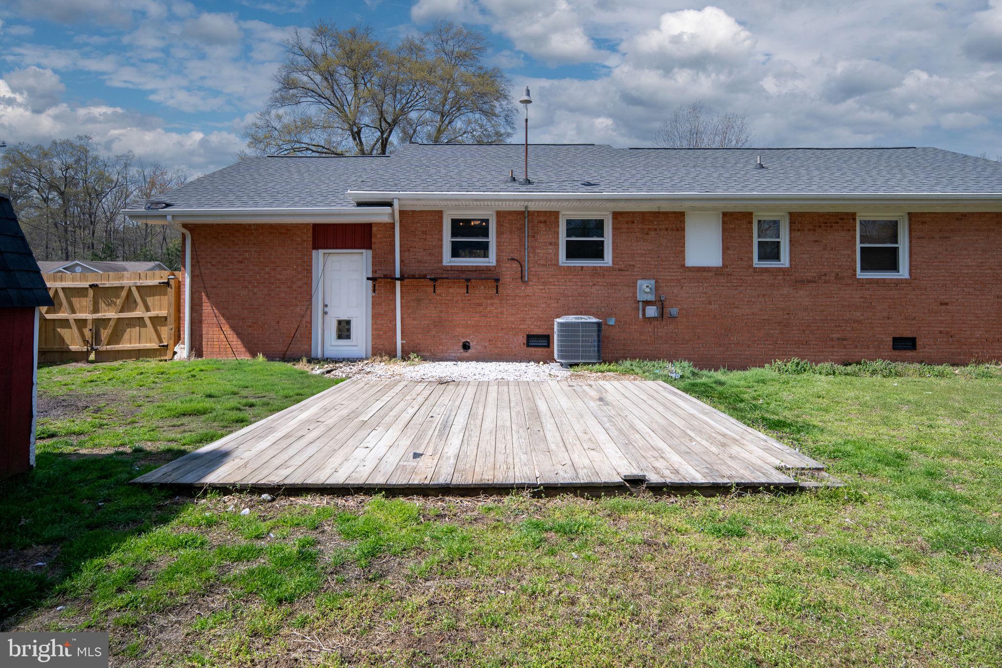 CLASSIC SHORES - Residential