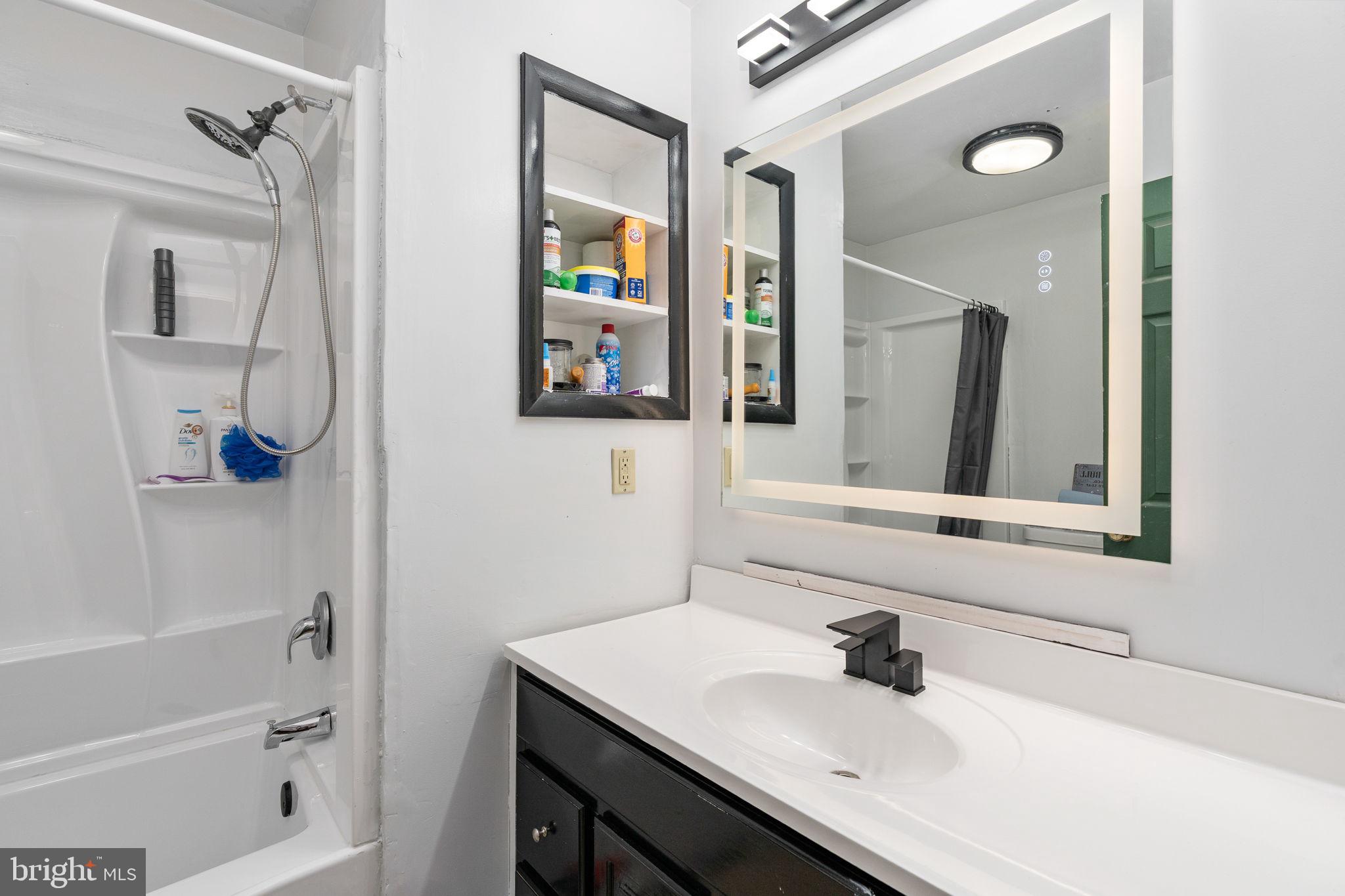 CLASSIC SHORES - Residential