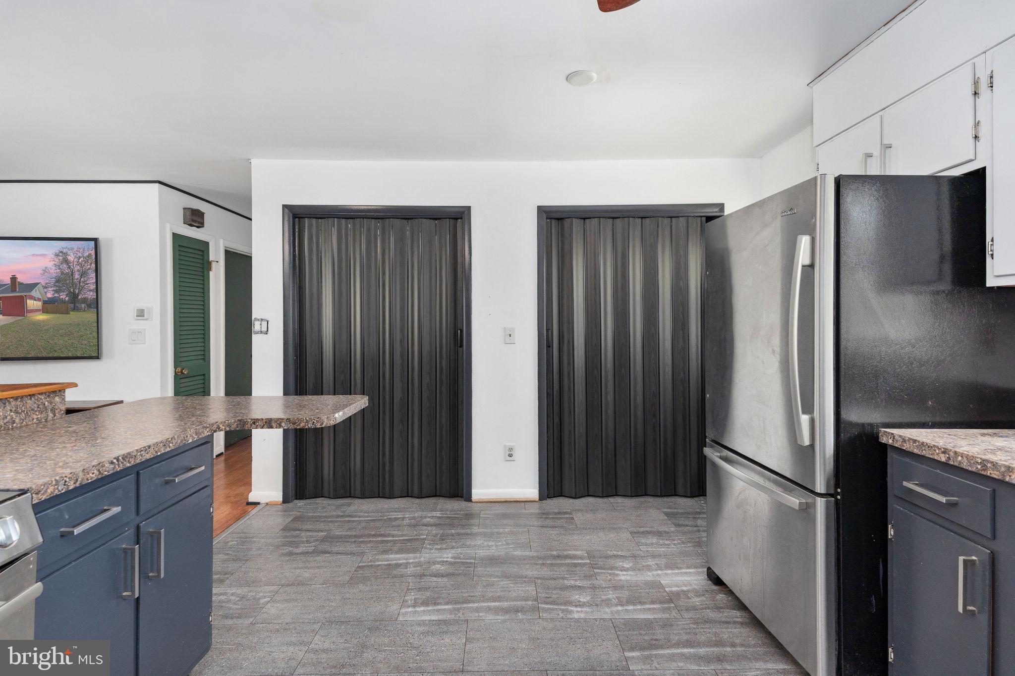 CLASSIC SHORES - Residential