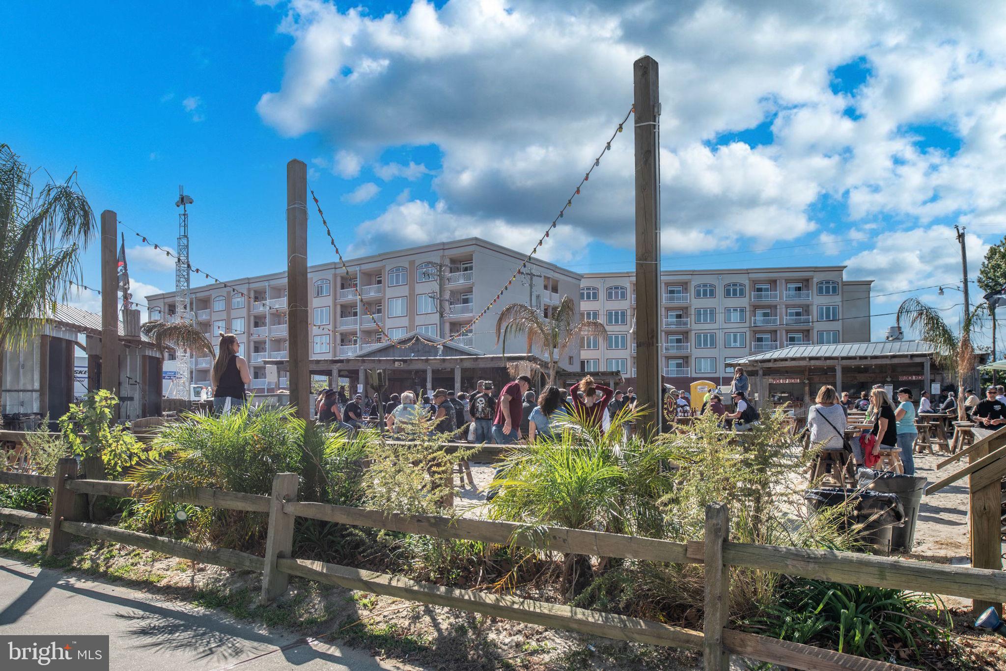 CLASSIC SHORES - Residential