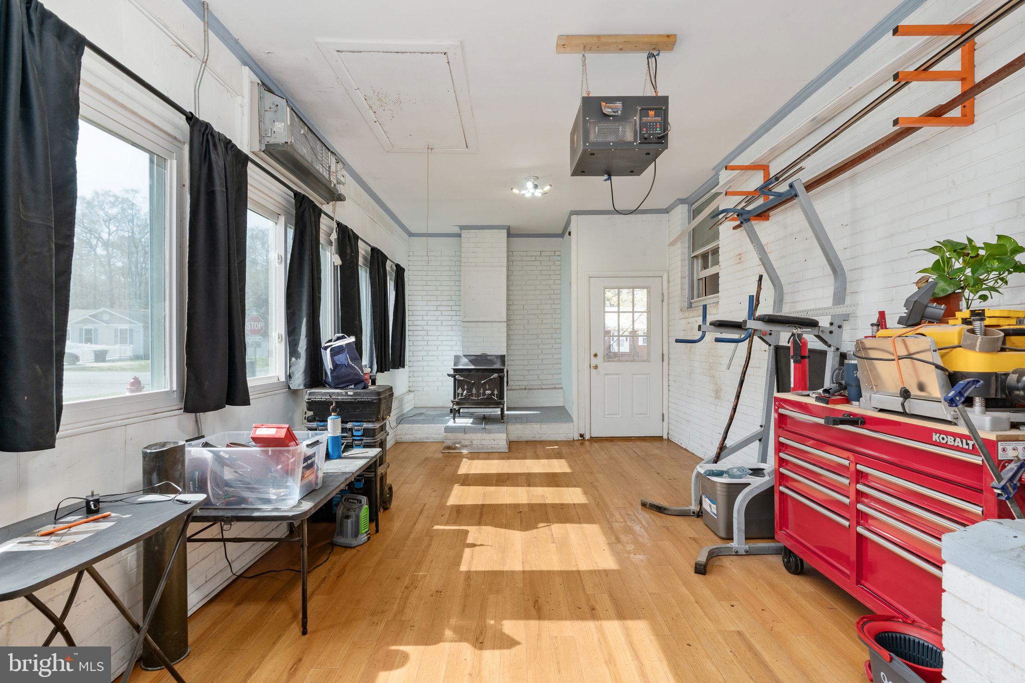 CLASSIC SHORES - Residential