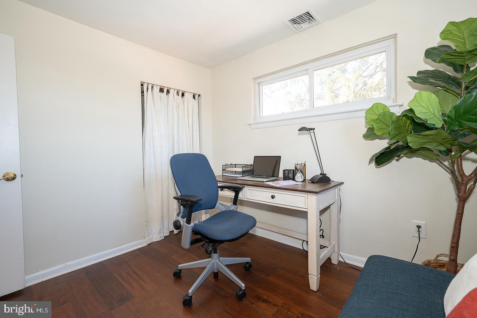 RONNIE PARK - Residential