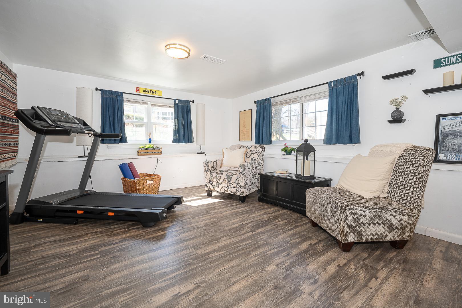 RONNIE PARK - Residential