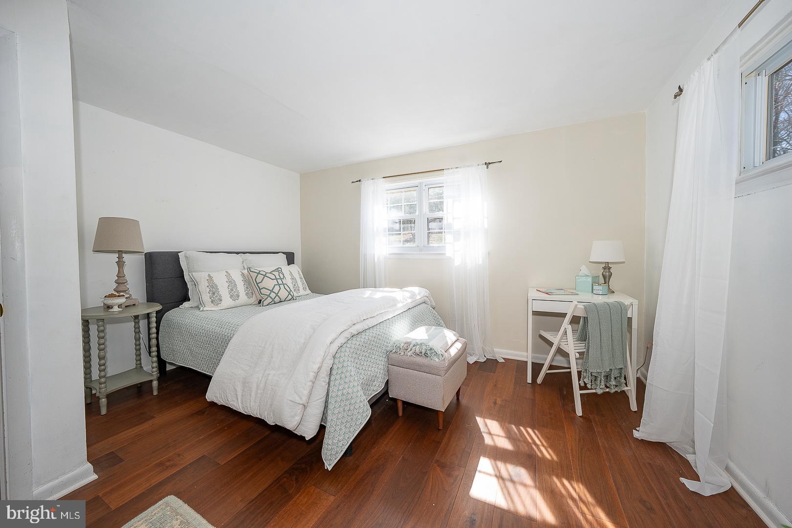 RONNIE PARK - Residential