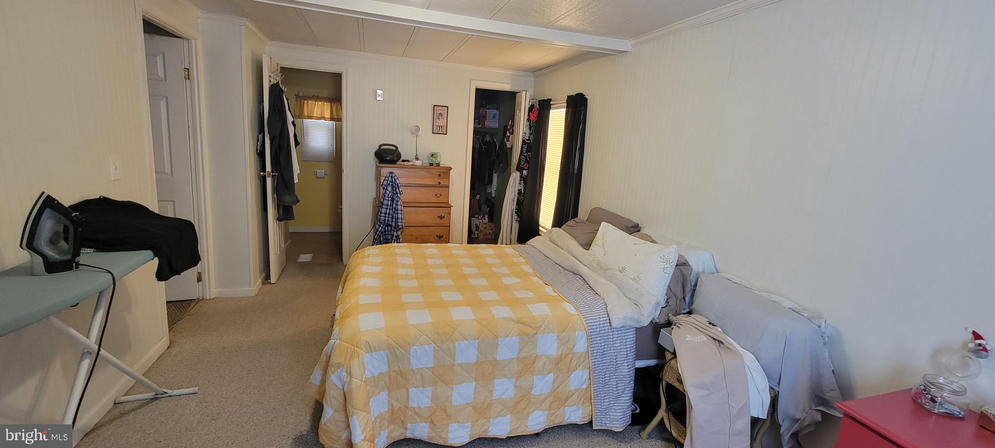 LAKESIDE VILLAGE - Residential