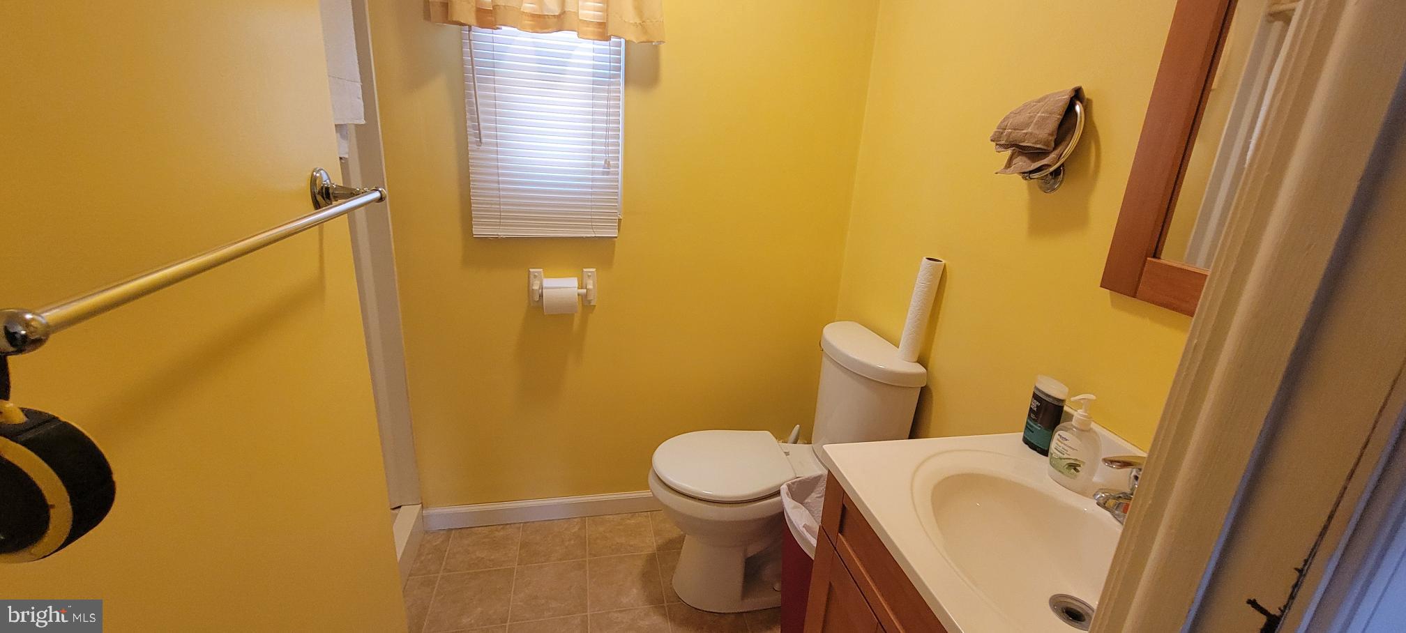 LAKESIDE VILLAGE - Residential