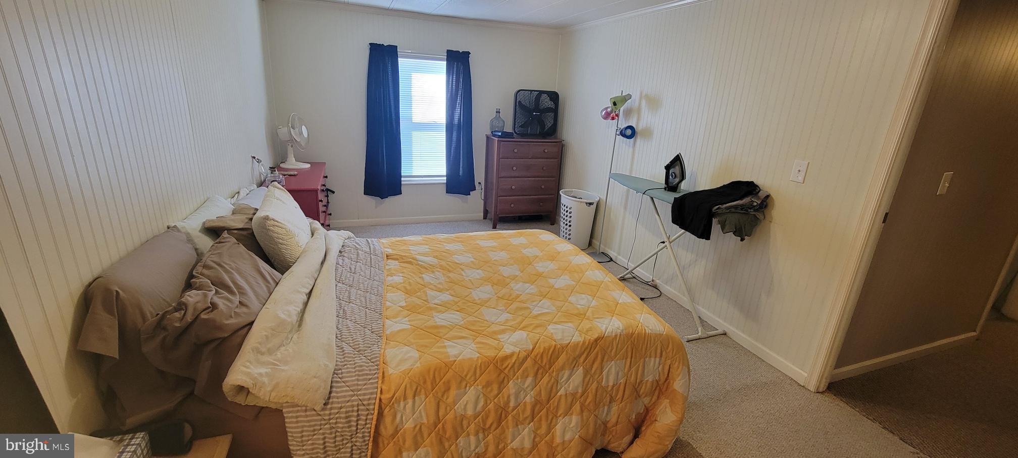 LAKESIDE VILLAGE - Residential