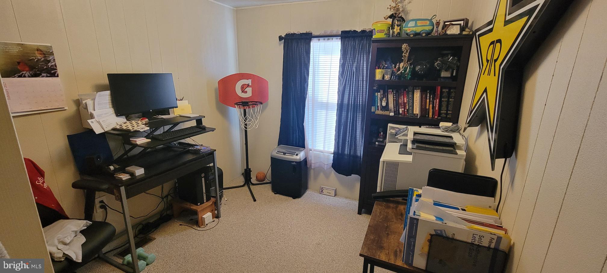 LAKESIDE VILLAGE - Residential