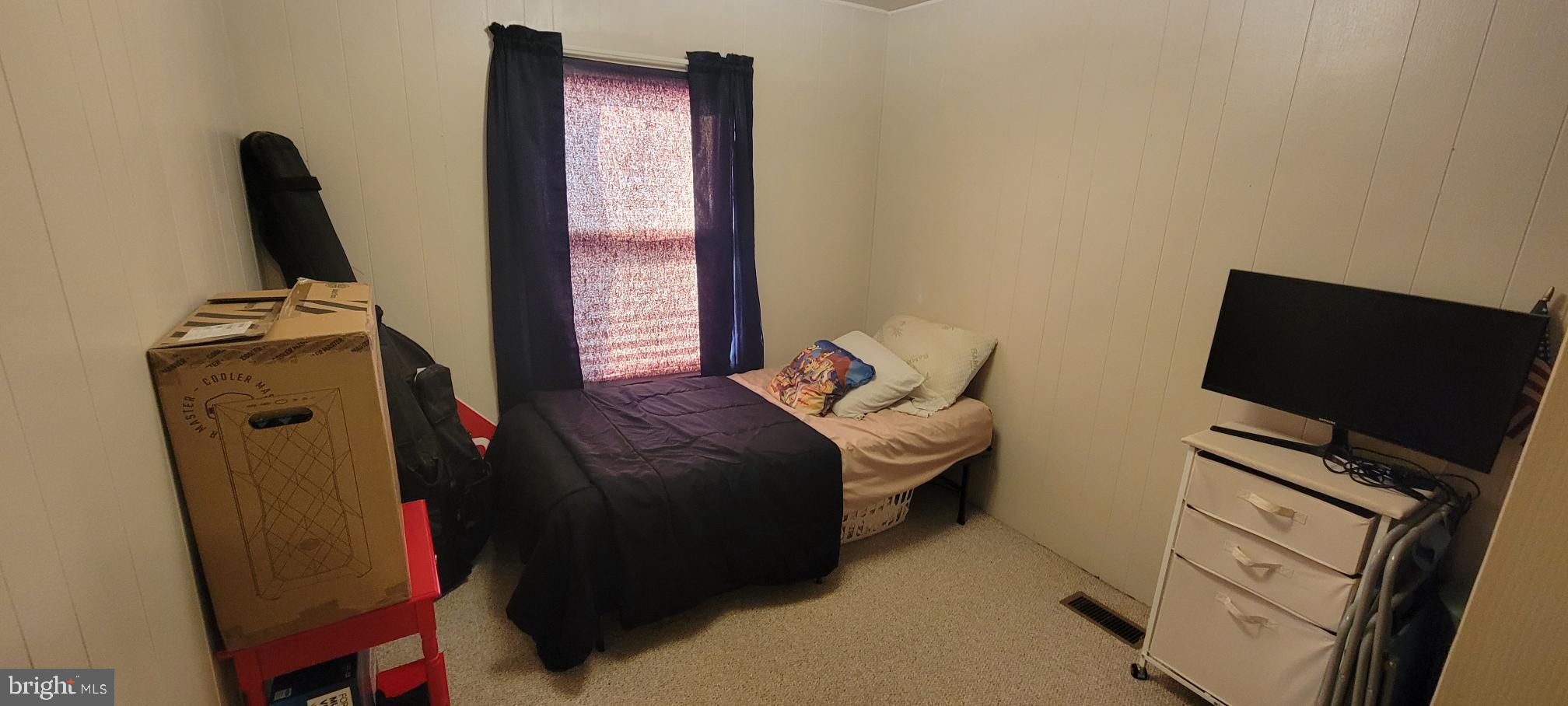 LAKESIDE VILLAGE - Residential