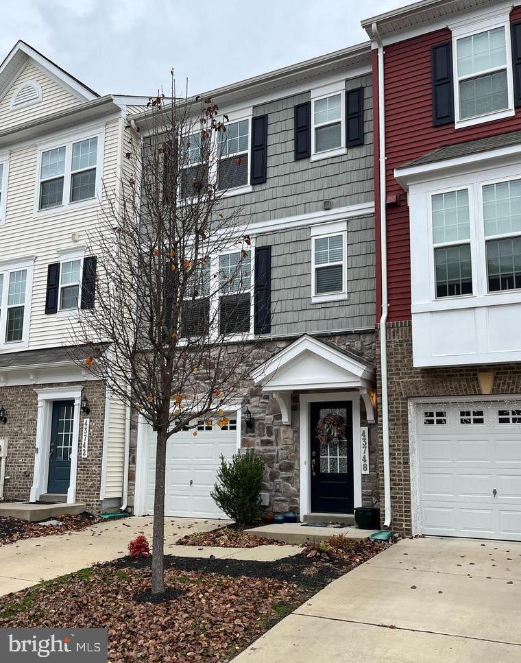 43748 WINTERBERRY WAY