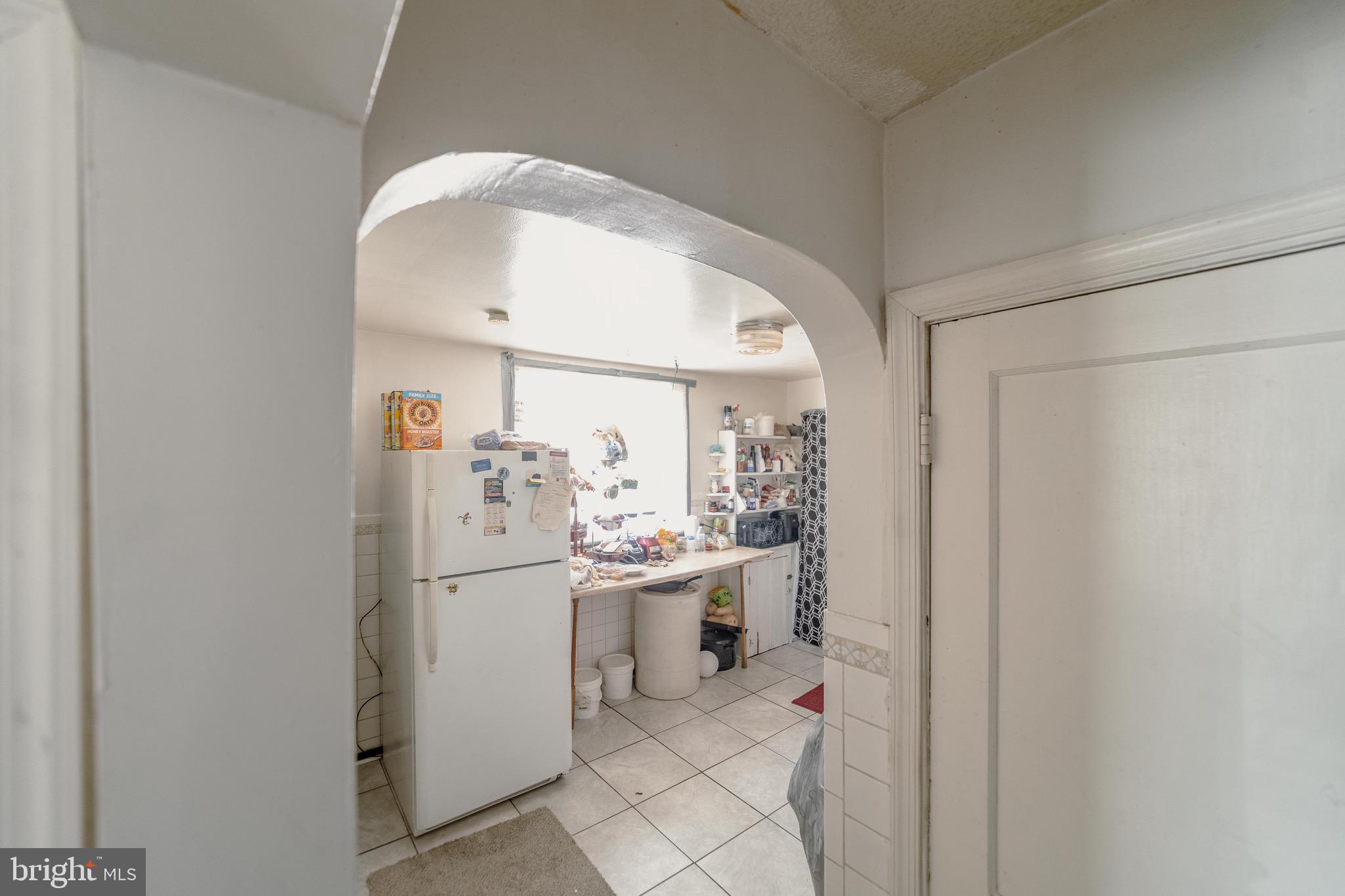 CATONSVILLE MANOR - Residential