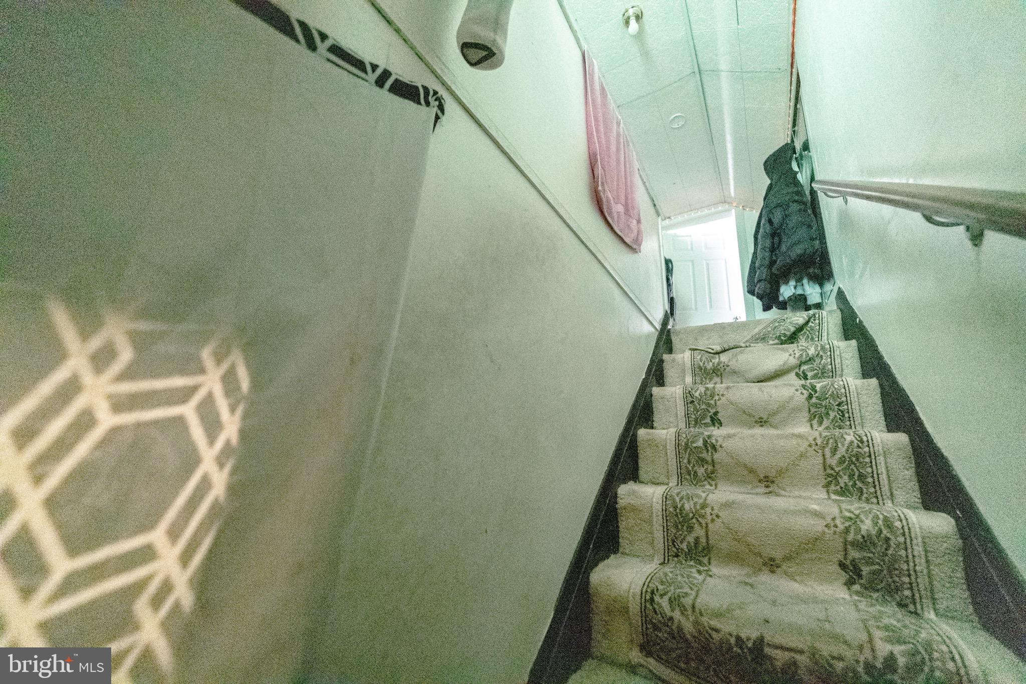 CATONSVILLE MANOR - Residential