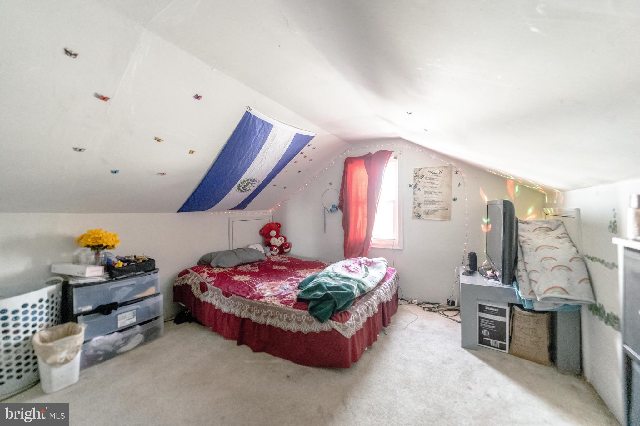 CATONSVILLE MANOR - Residential