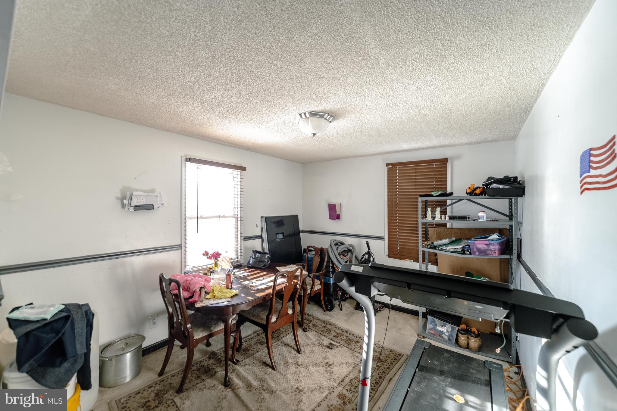 CATONSVILLE MANOR - Residential