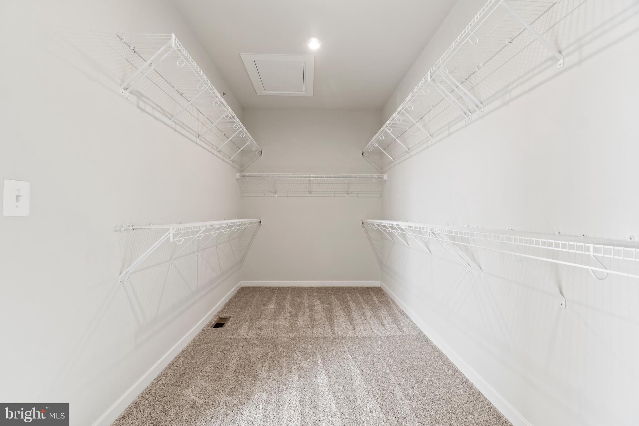 MANASSAS PARK - Residential