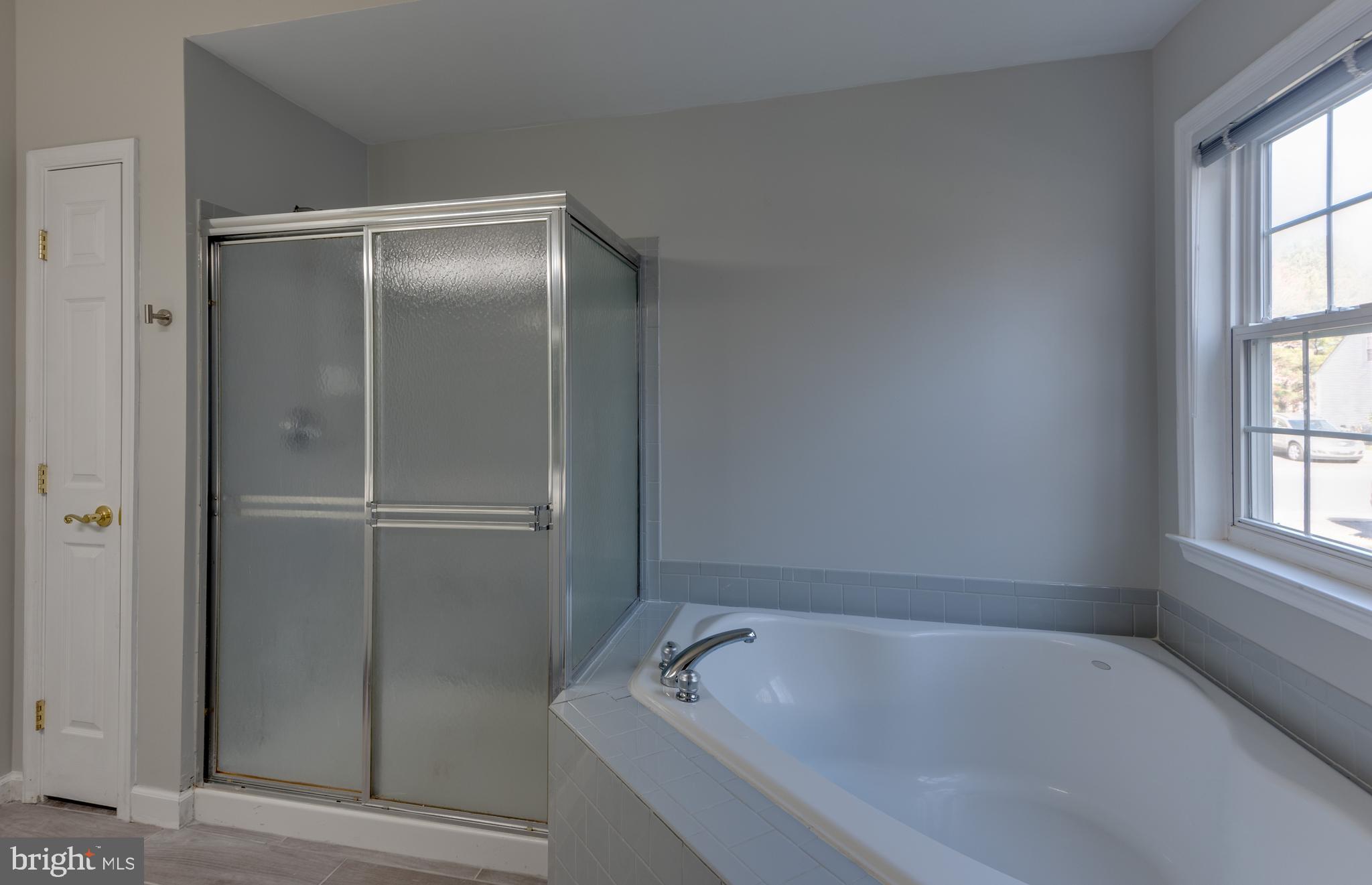 KEDGES STRAIT - Residential