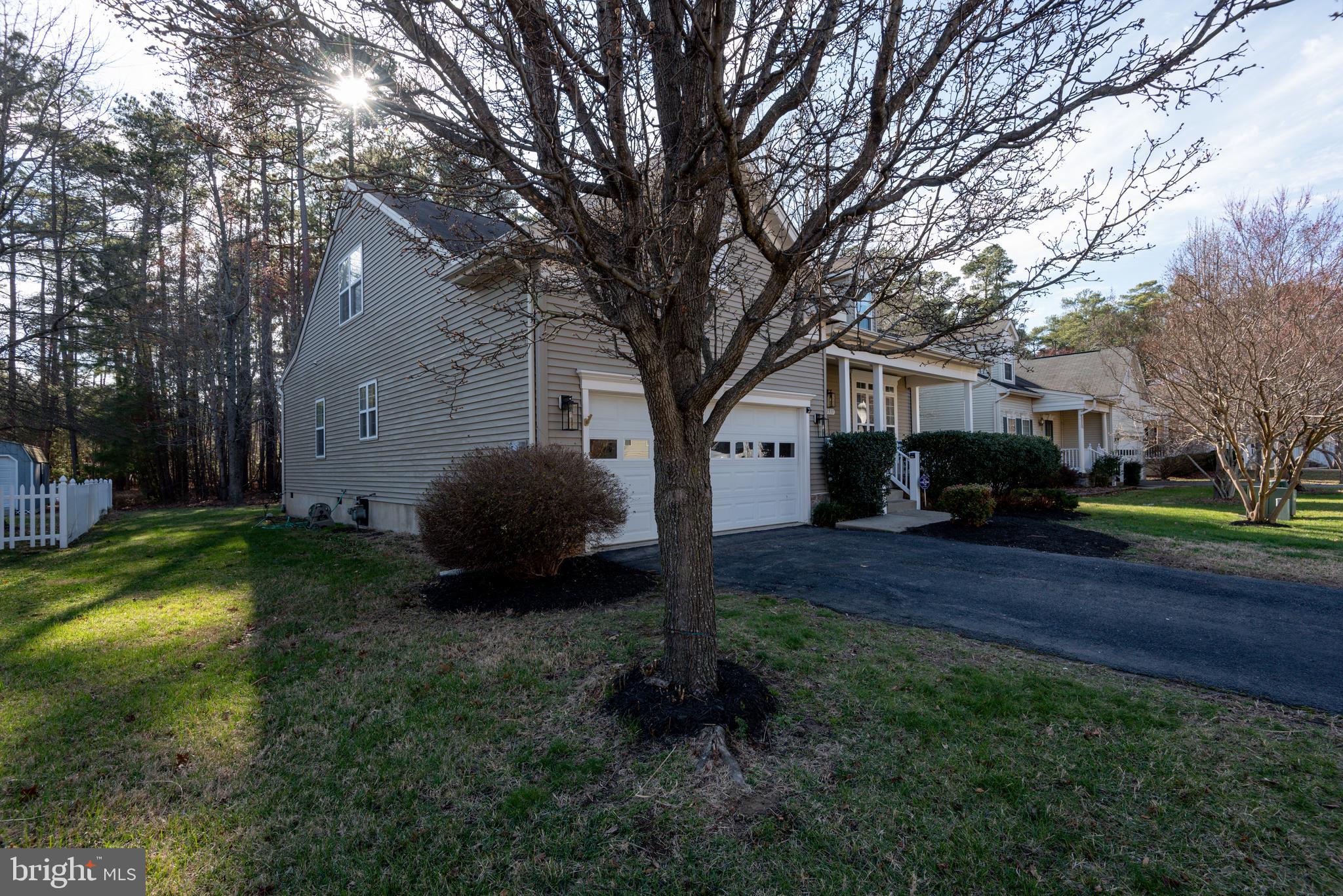 KEDGES STRAIT - Residential