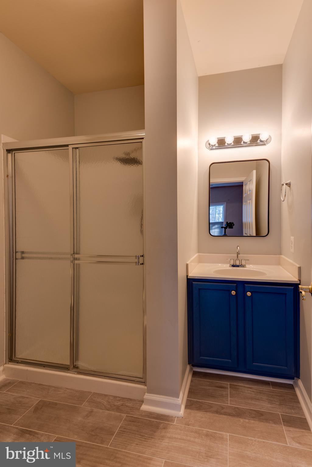 KEDGES STRAIT - Residential