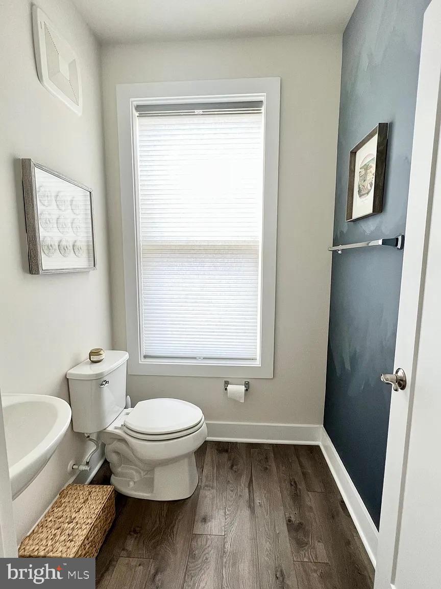 METRO SQUARE - Residential Lease