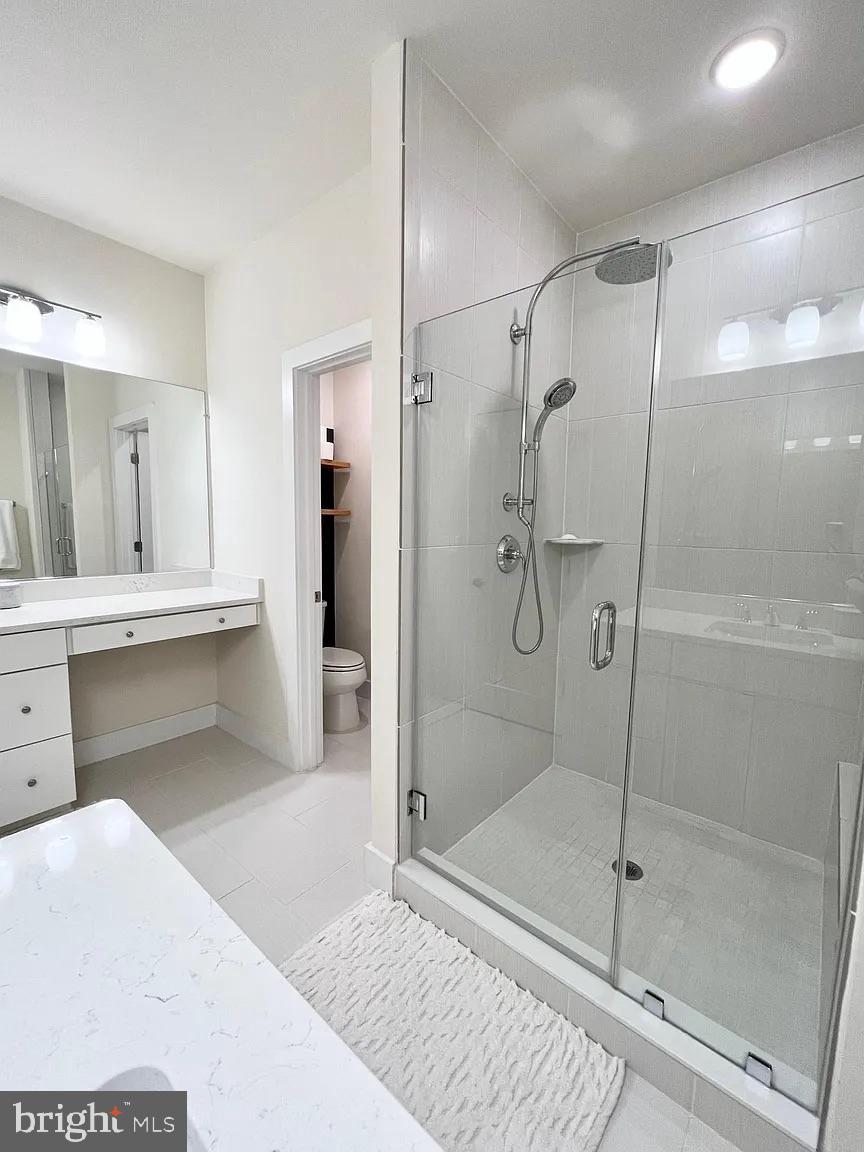 METRO SQUARE - Residential Lease