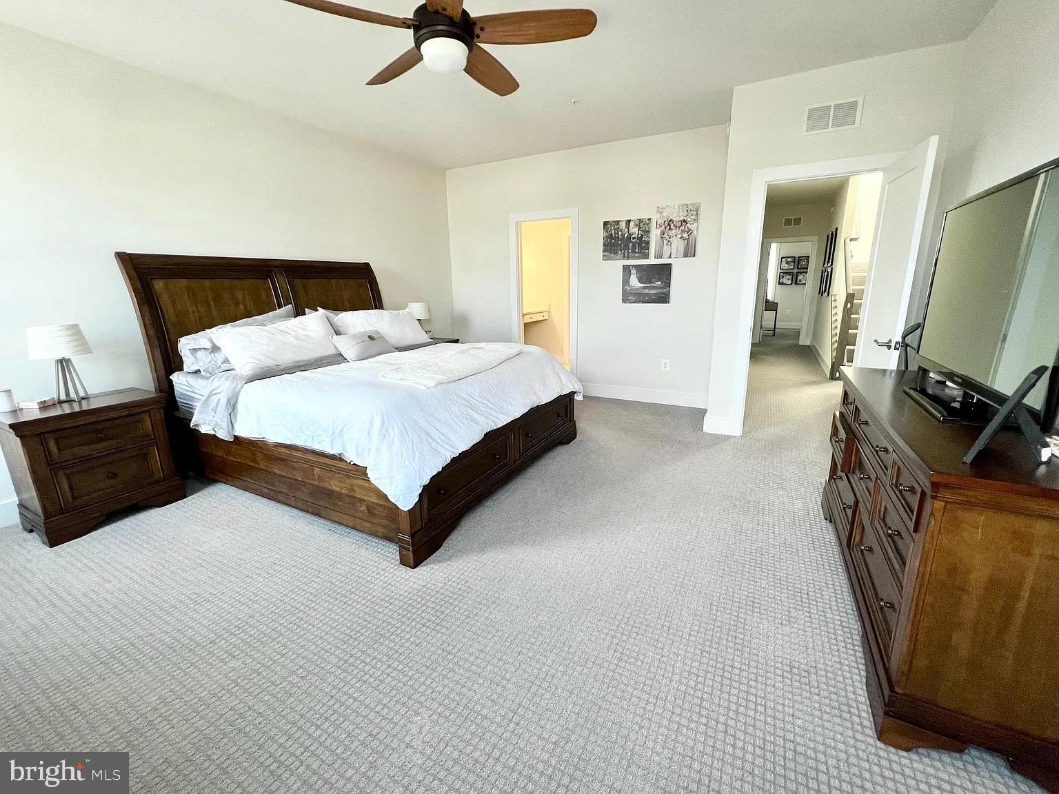 METRO SQUARE - Residential Lease