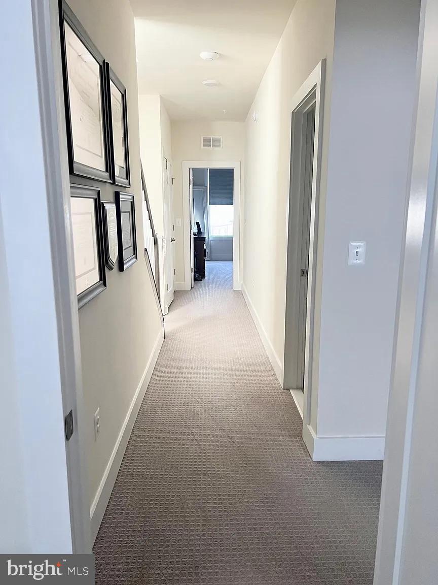 METRO SQUARE - Residential Lease