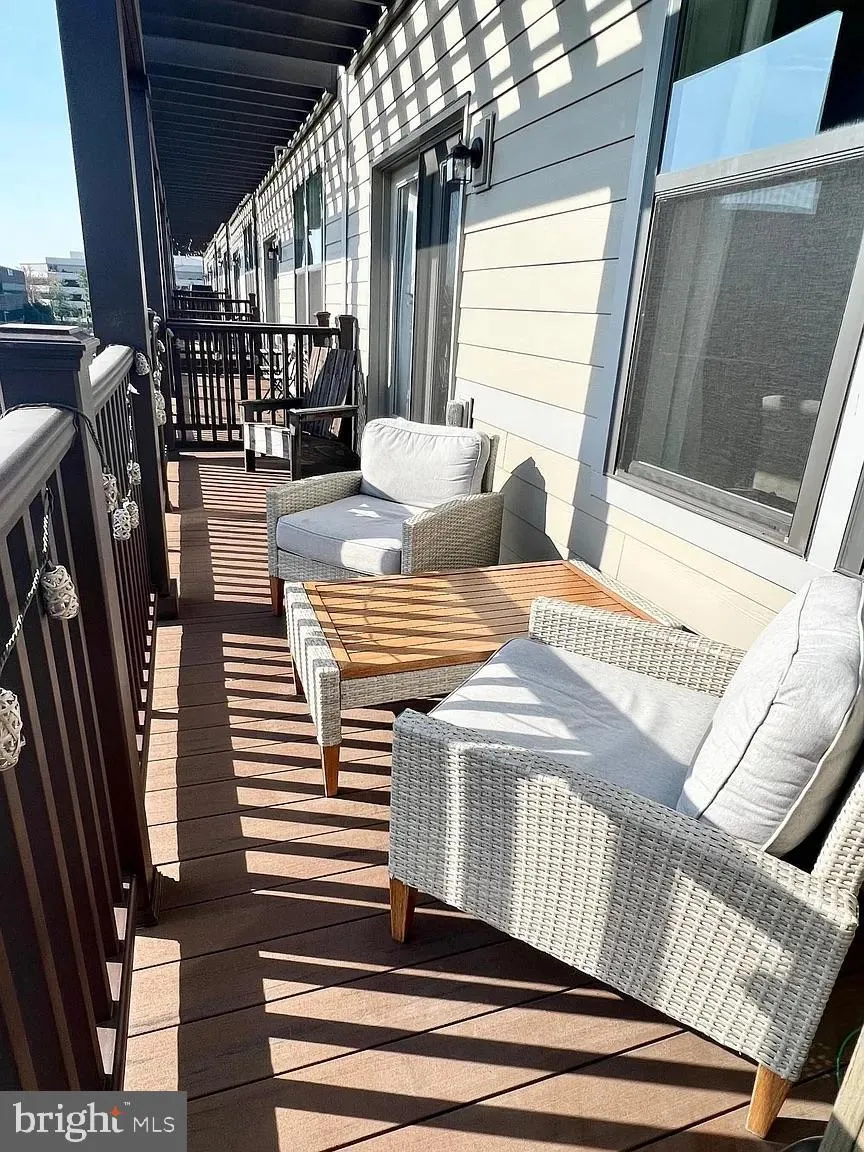 Herndon, Virginia 20170, United States, 3 Bedrooms Bedrooms, ,3 BathroomsBathrooms,Residential,Active,252988