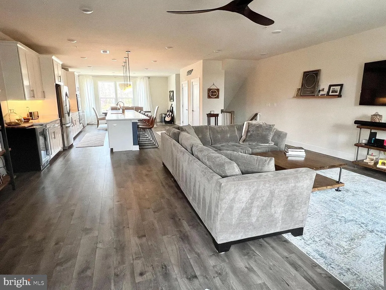 Herndon, Virginia 20170, United States, 3 Bedrooms Bedrooms, ,3 BathroomsBathrooms,Residential,Active,252988