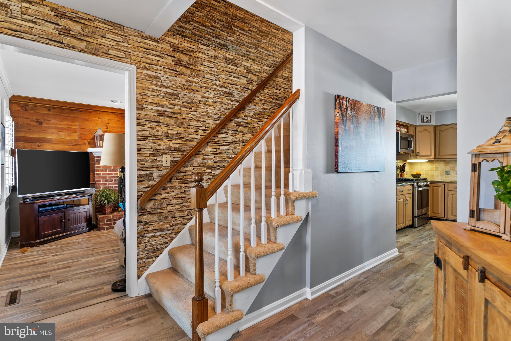 MONTADALE CREST - Residential