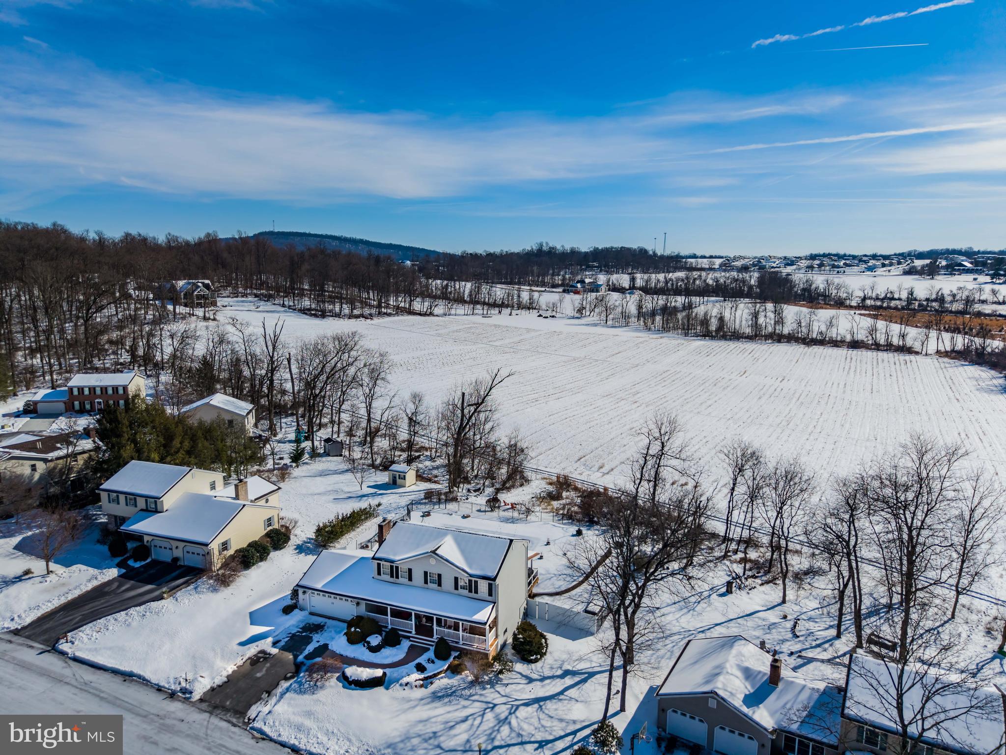 MONTADALE CREST - Residential