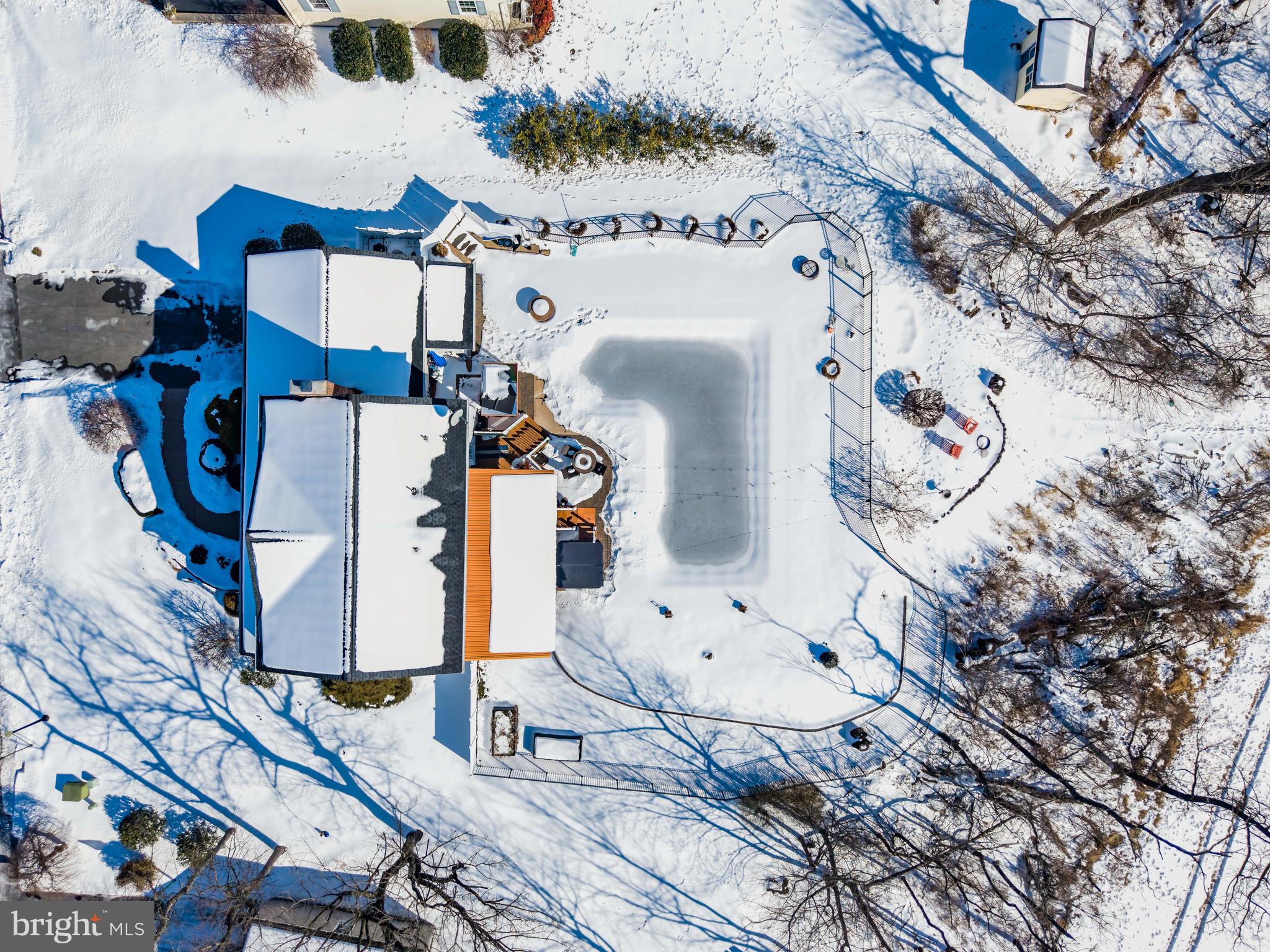 MONTADALE CREST - Residential