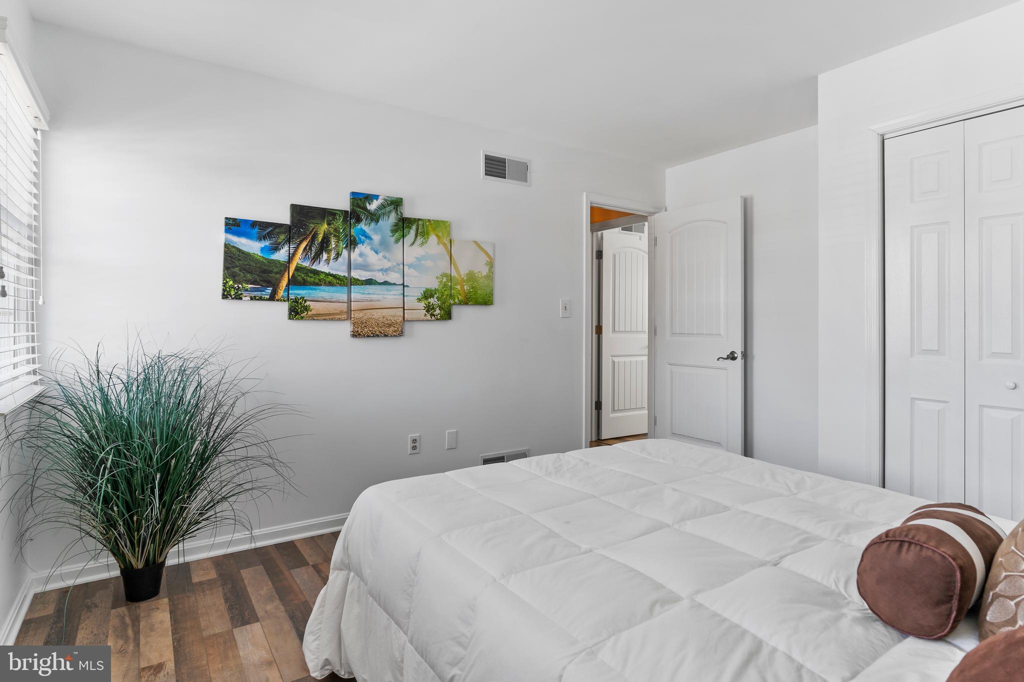 MONTADALE CREST - Residential