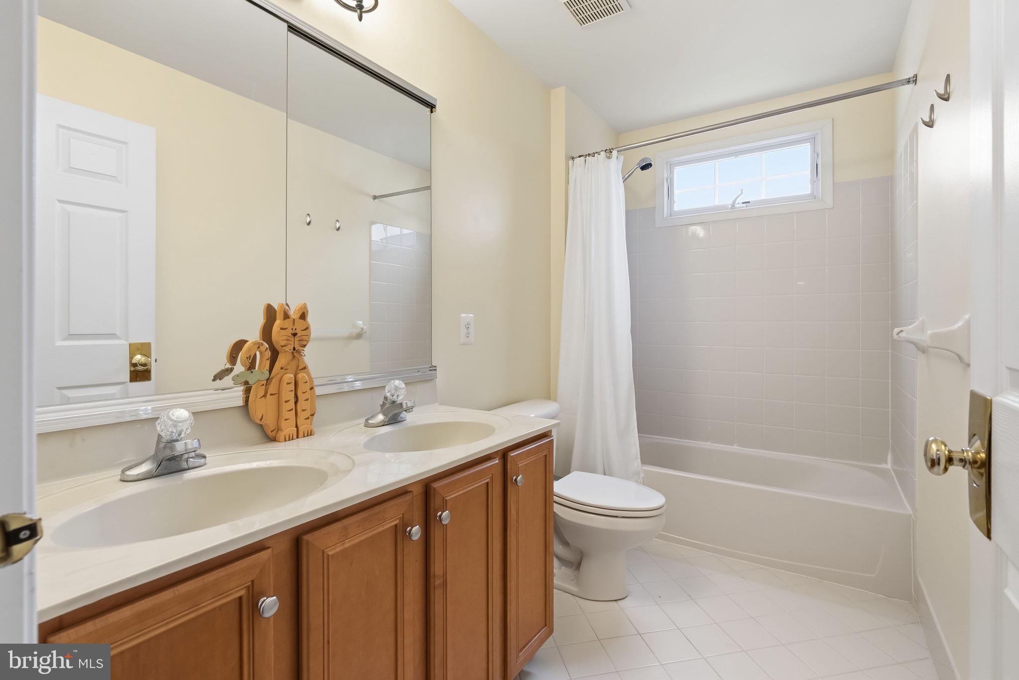 PROVIDENCE OAKS - Residential