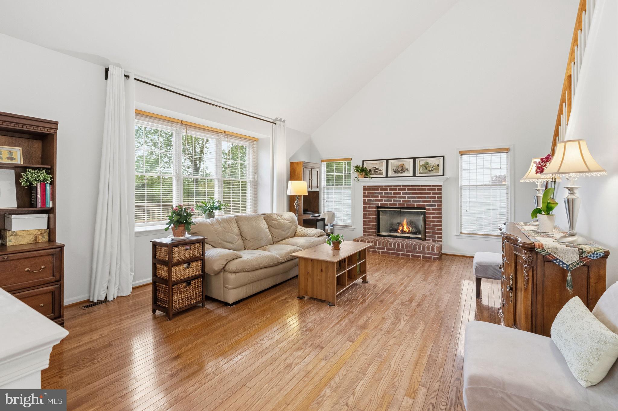 PROVIDENCE OAKS - Residential