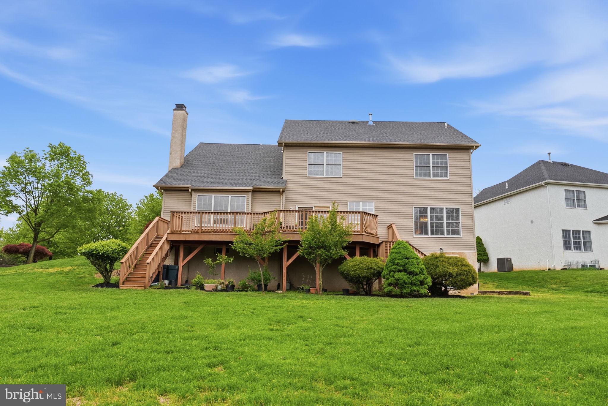 PROVIDENCE OAKS - Residential