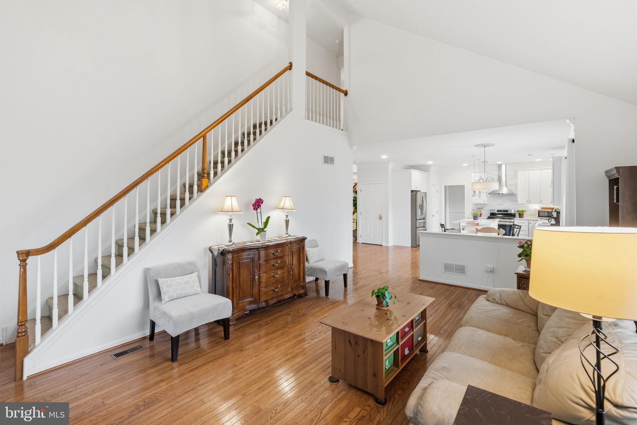 PROVIDENCE OAKS - Residential