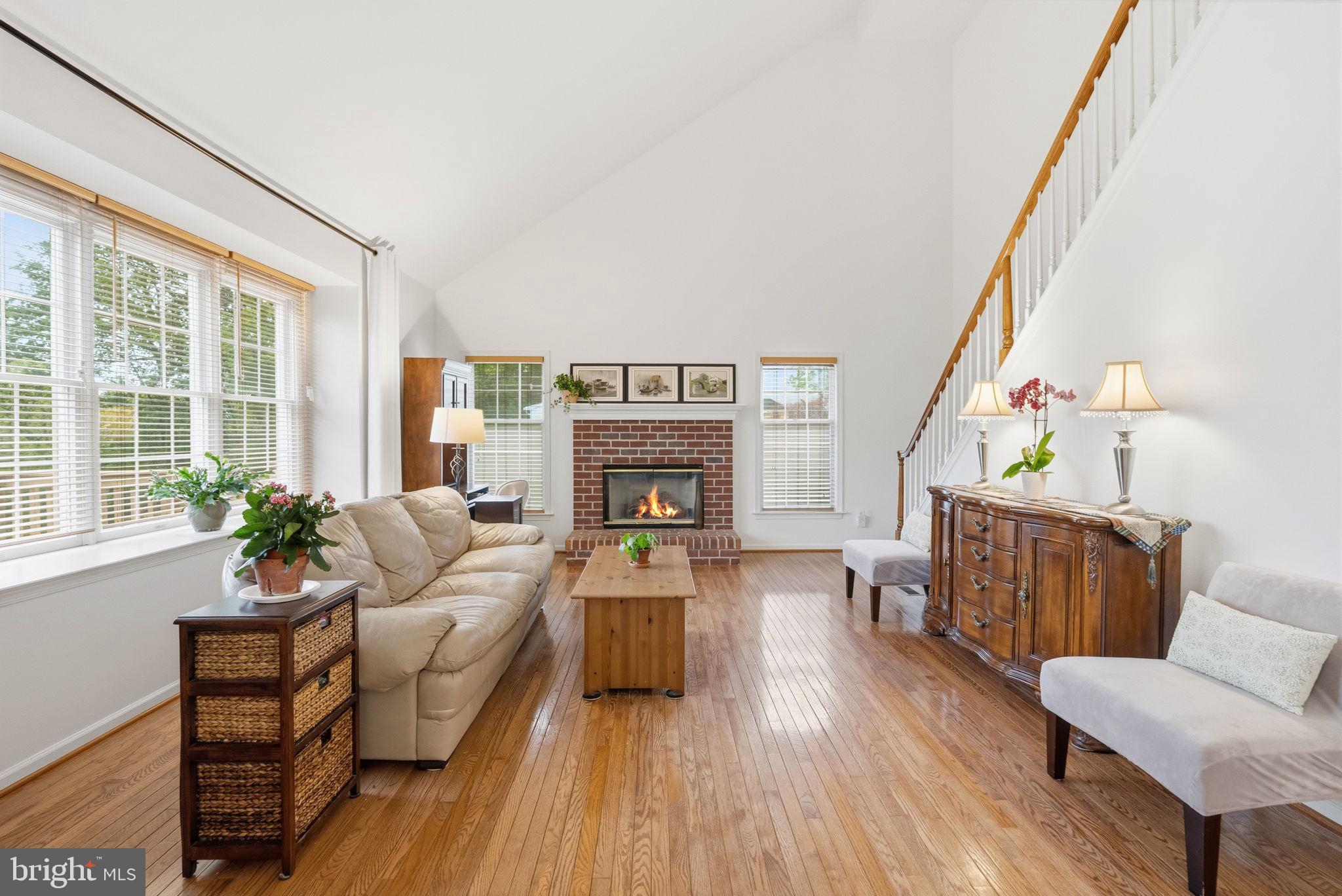 PROVIDENCE OAKS - Residential