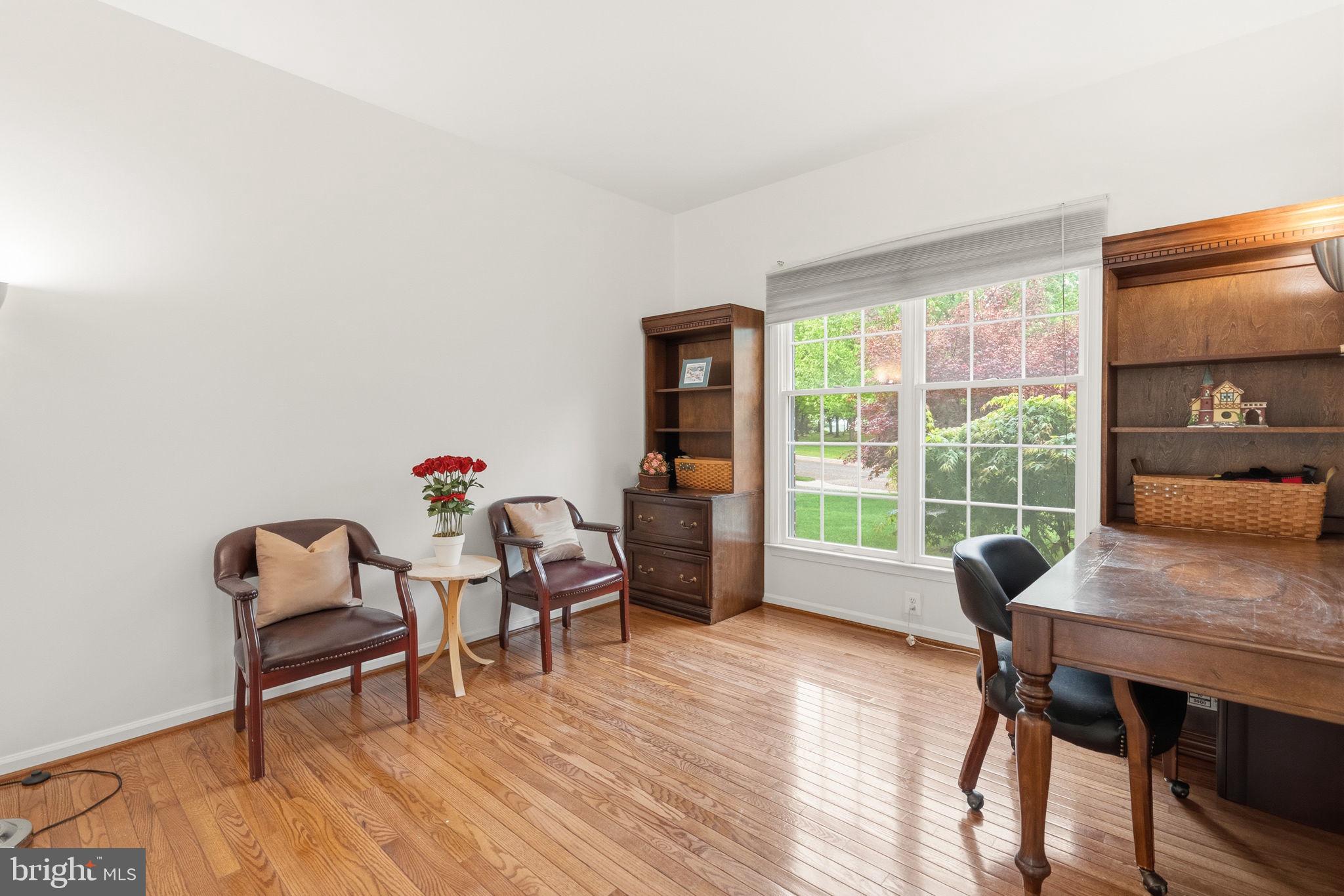 PROVIDENCE OAKS - Residential
