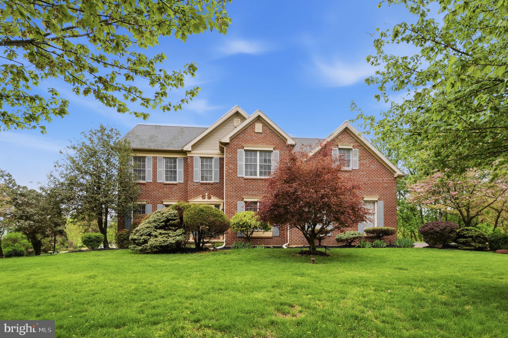PROVIDENCE OAKS - Residential
