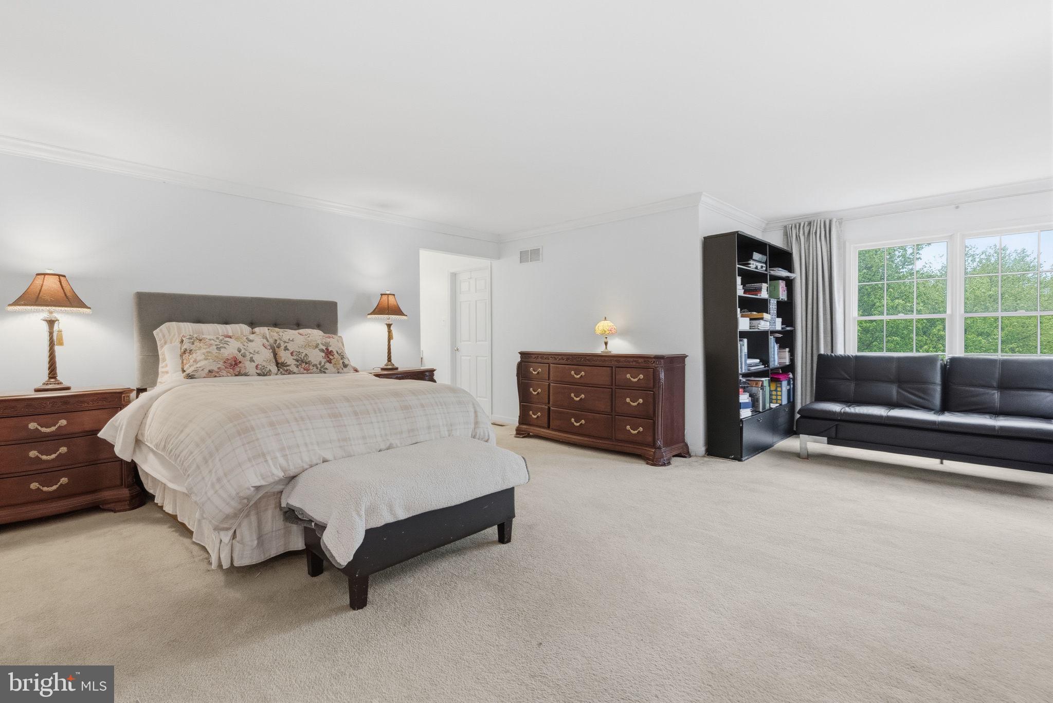 PROVIDENCE OAKS - Residential