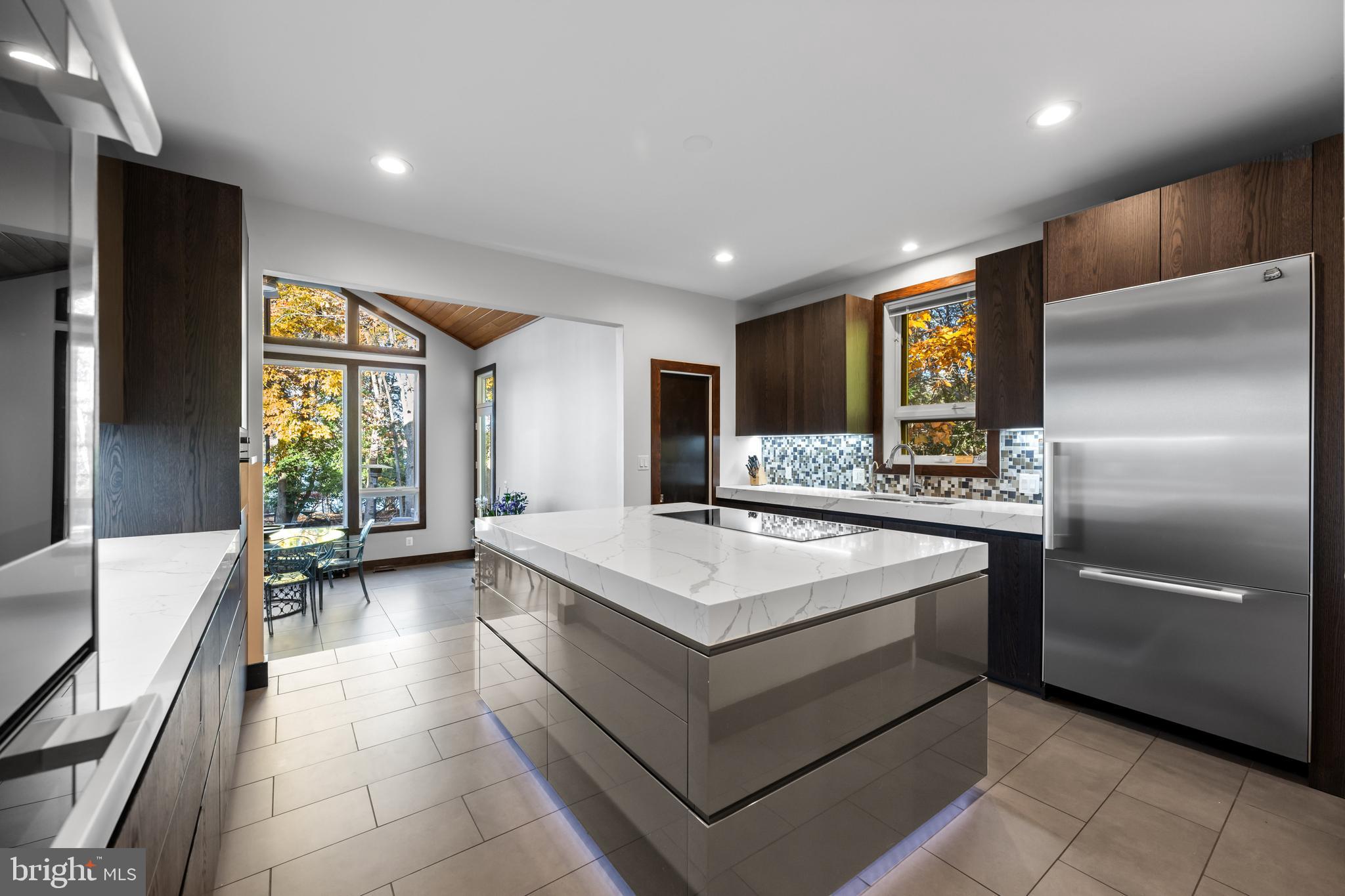 RIVER WATCH - Residential