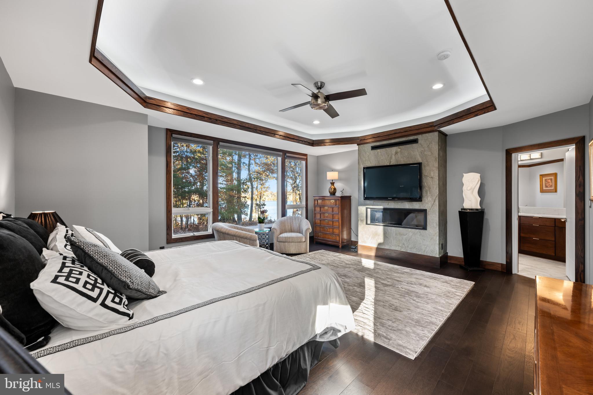 RIVER WATCH - Residential