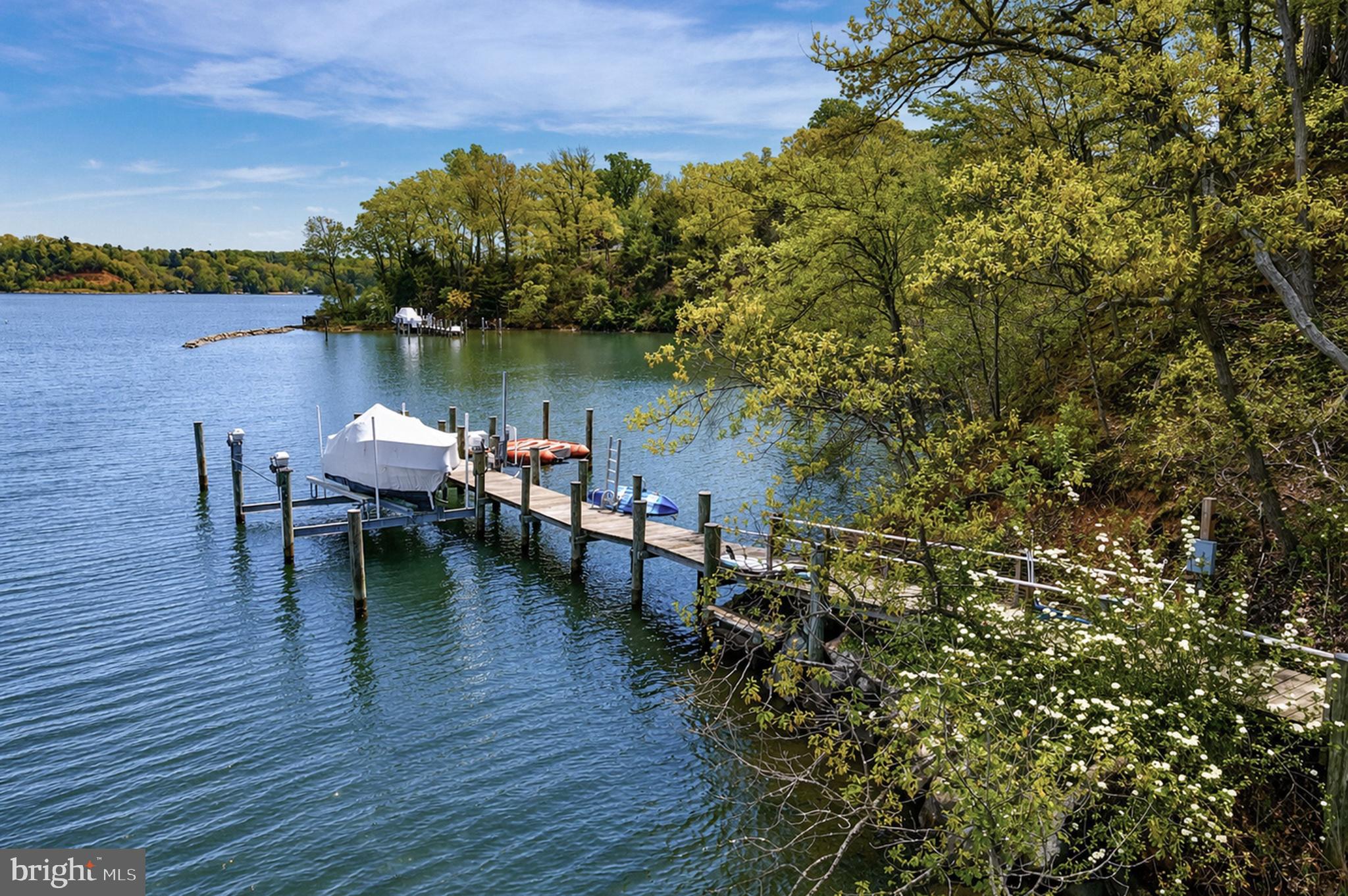 RIVER WATCH - Residential