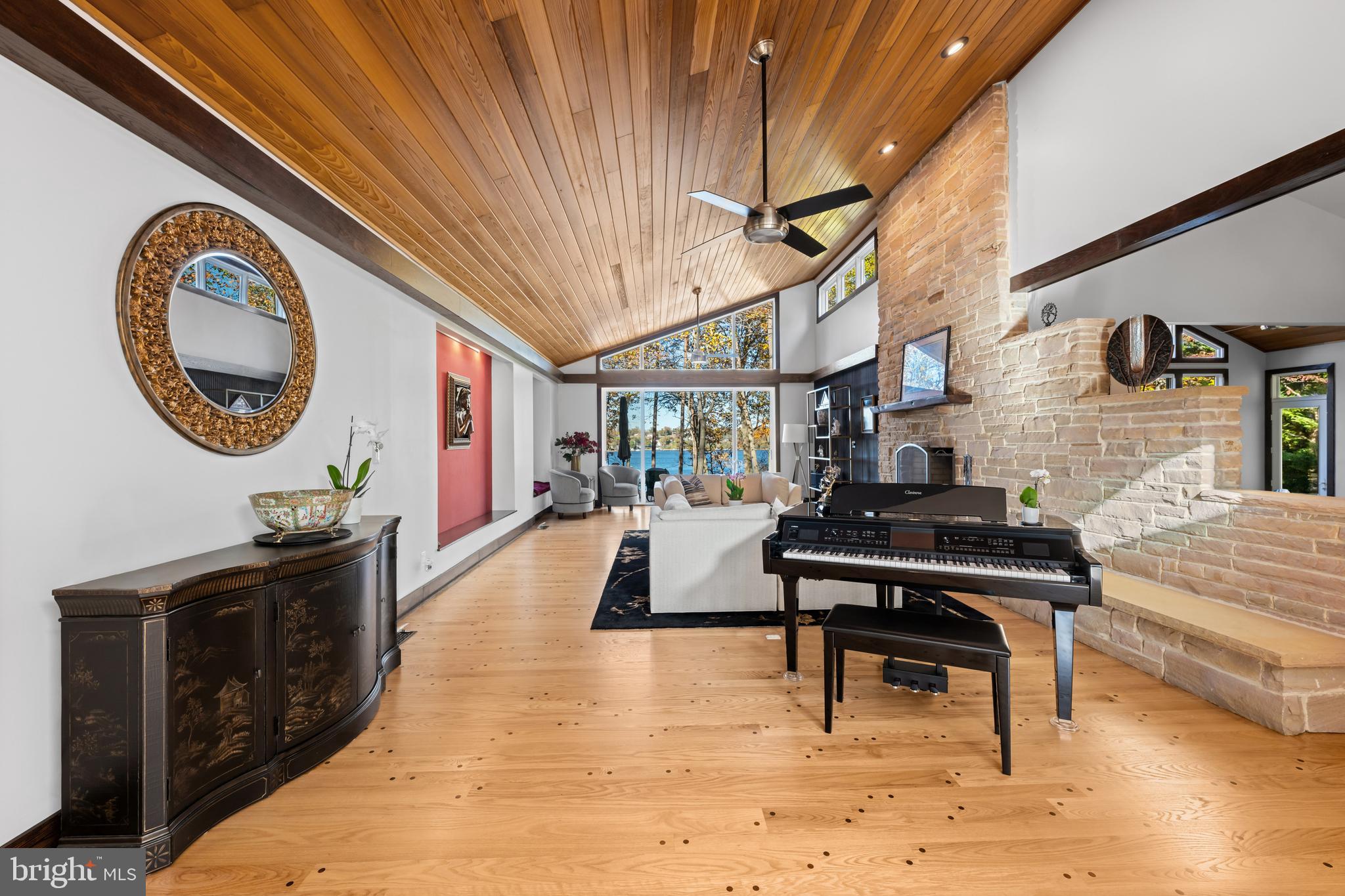 RIVER WATCH - Residential