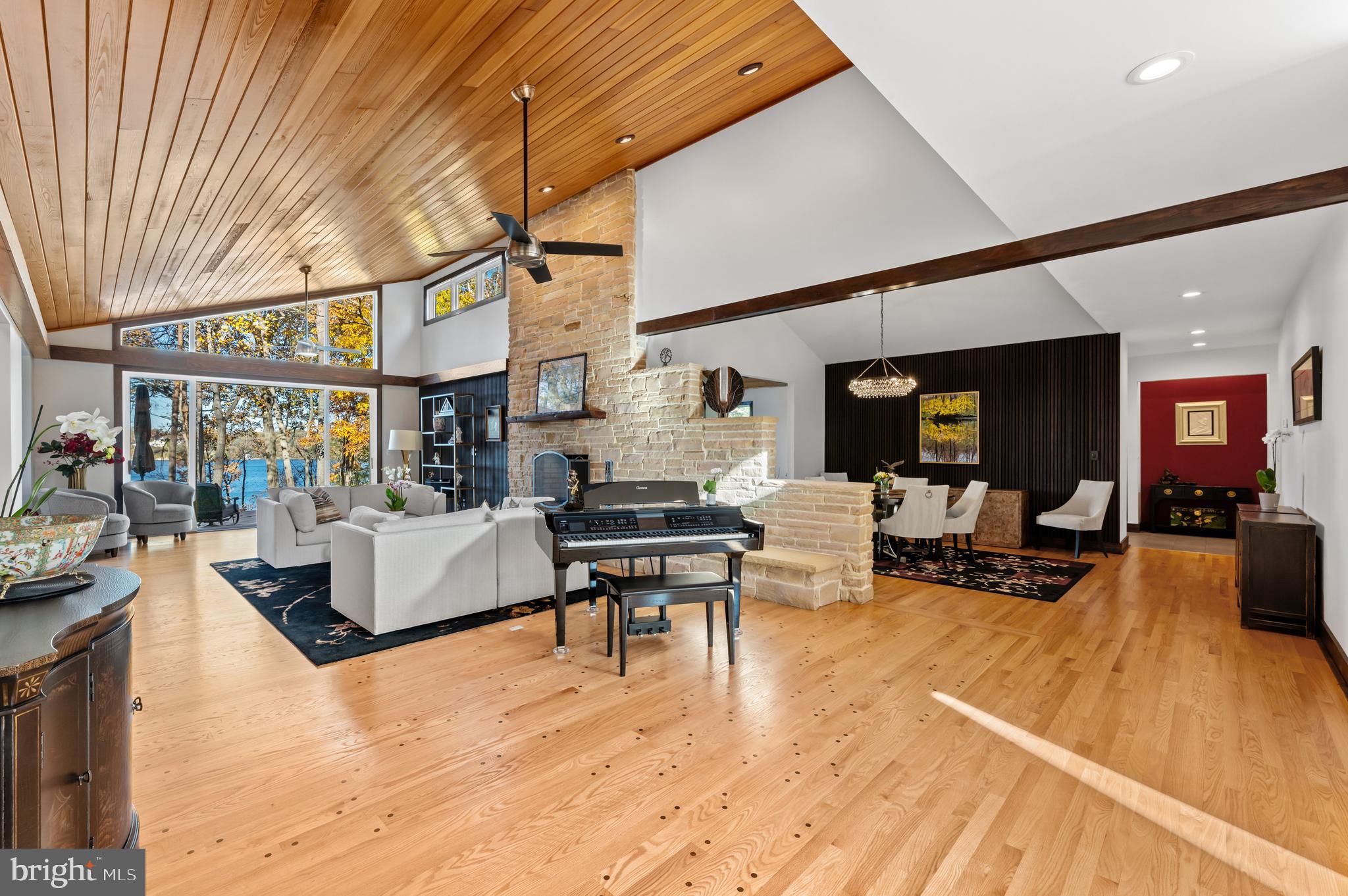 RIVER WATCH - Residential